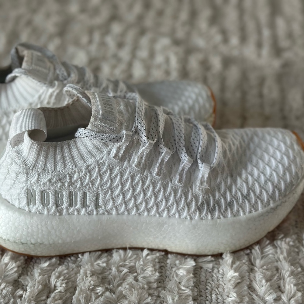 NOBULL women’s drive knit sneaker (White on White)